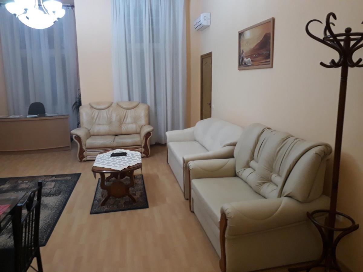 Piac Utcai Apartman Debrecen Exterior foto
