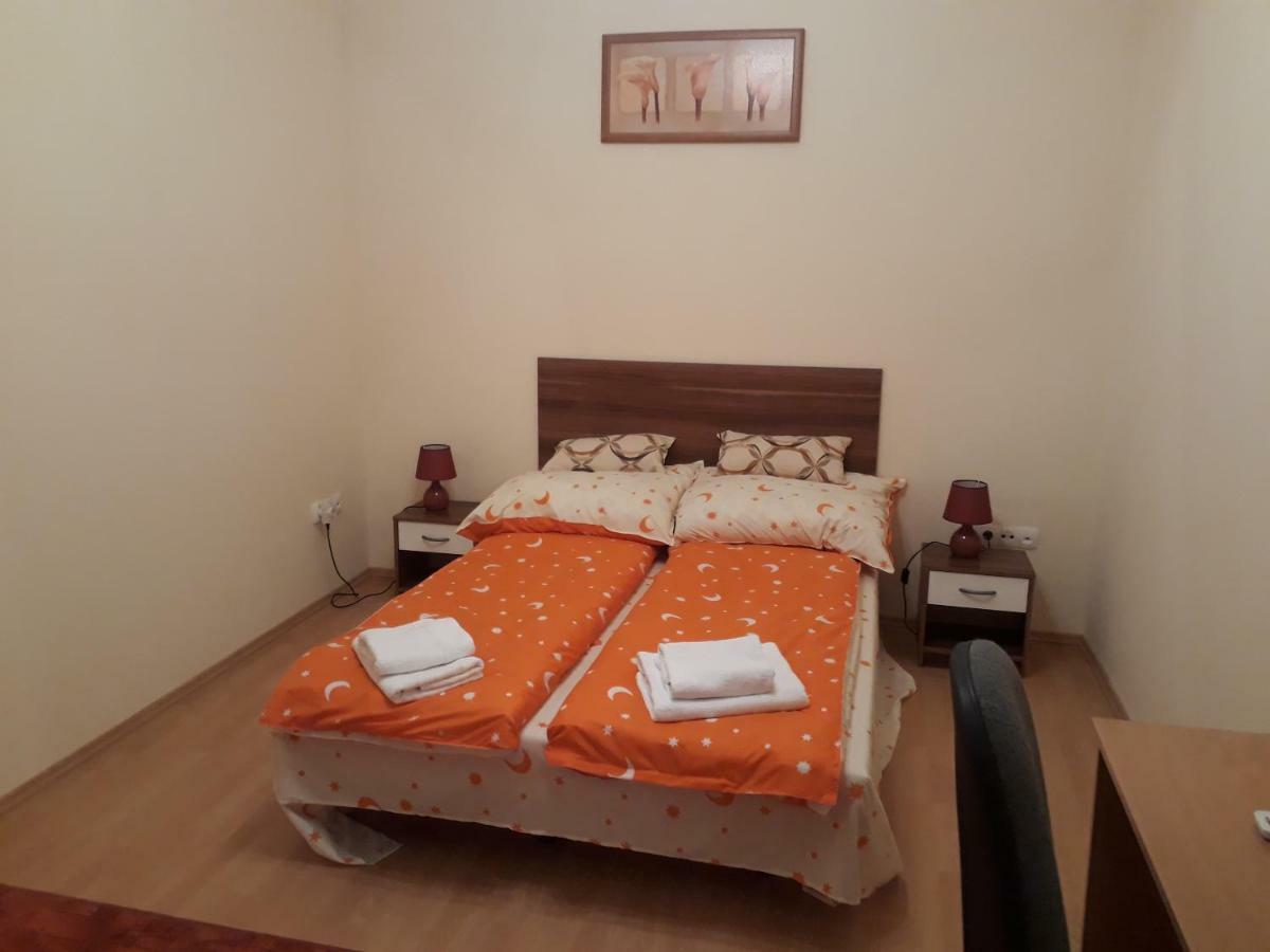 Piac Utcai Apartman Debrecen Exterior foto