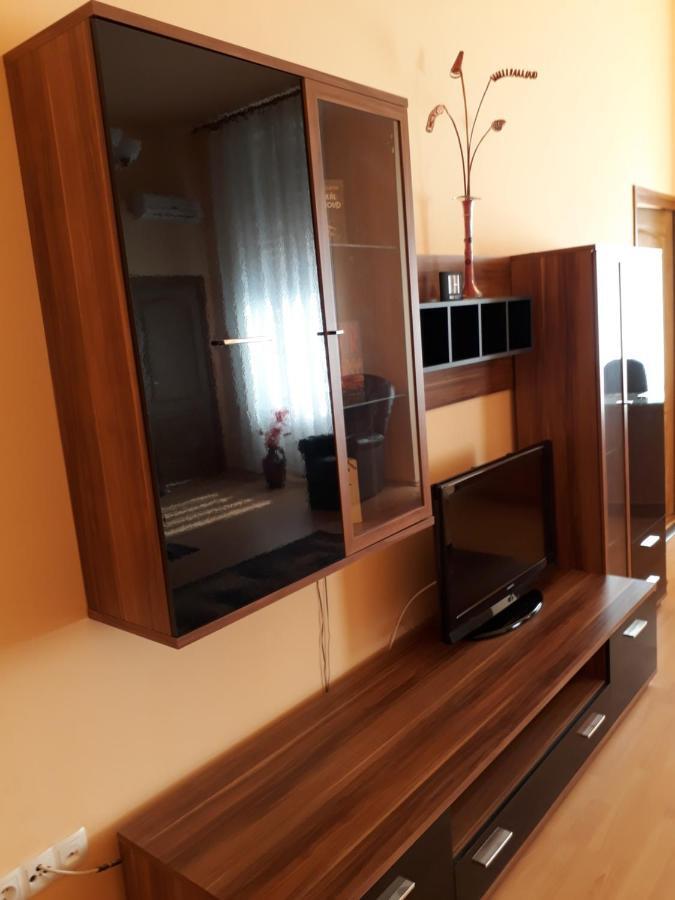 Piac Utcai Apartman Debrecen Exterior foto