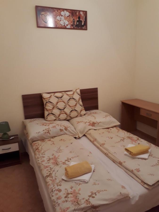 Piac Utcai Apartman Debrecen Exterior foto